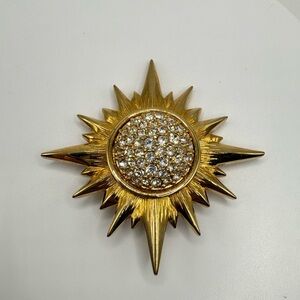 Vintage Daniel Swarovski Sunburst Brooch – Gold Tone Rhinestone Starburst Pin